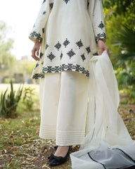 JUNA Dananeer Design LAWN EMB 3PC - Stylosefashion