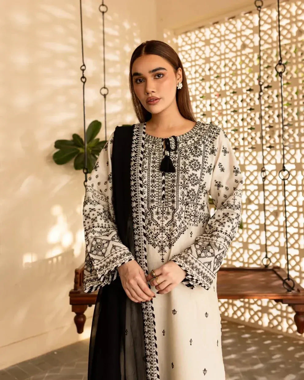Arfa Embroidered Stitched 3pcs - Stylosefashion