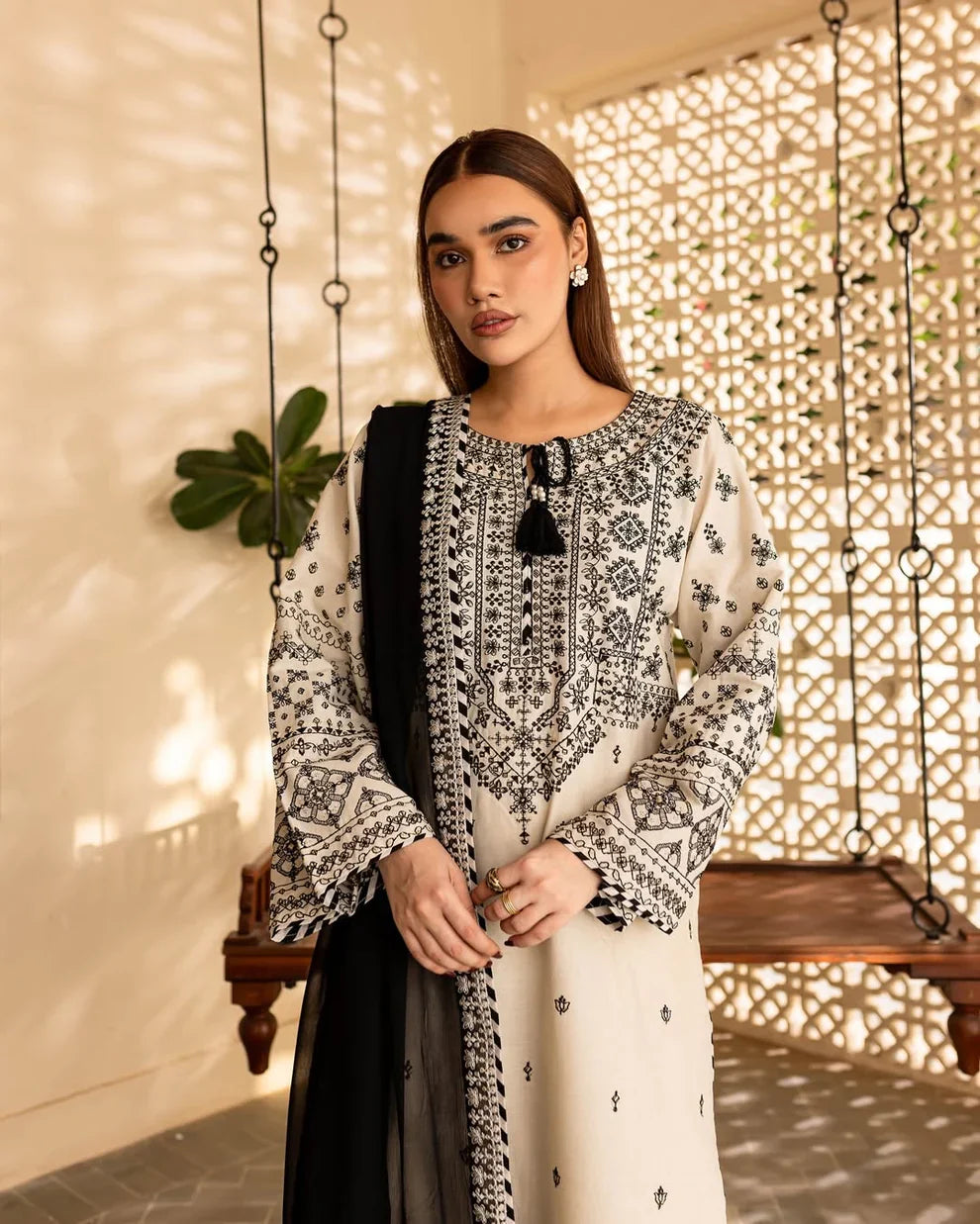 Arfa Embroidered Stitched 3pcs - Stylosefashion