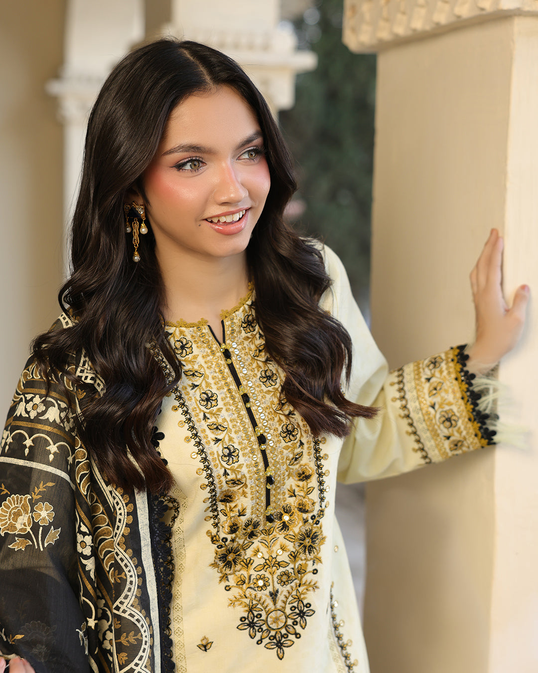 CREAMY - 3PC EMBROIDERED - Stylosefashion