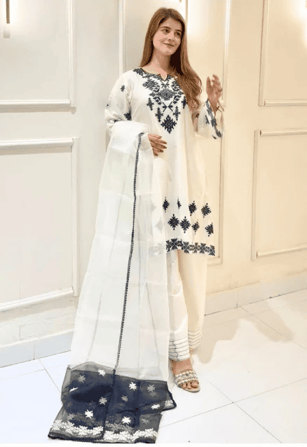 JUNA Dananeer Design LAWN EMB 3PC - Stylosefashion