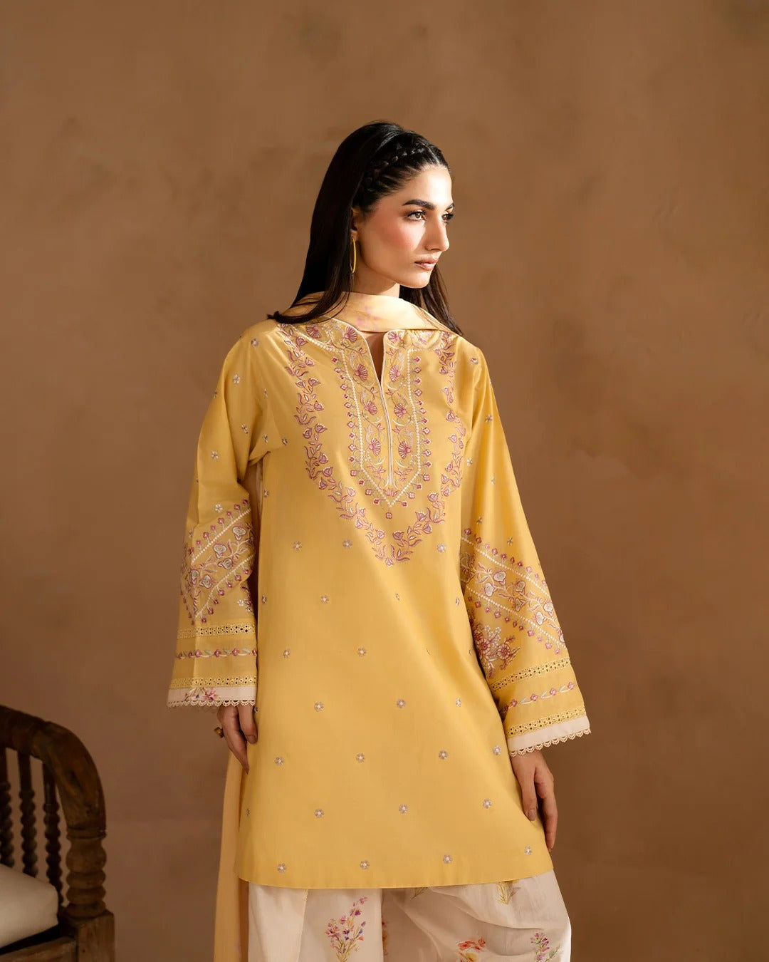 HAJRA EMBROIDERY 3PC (FARSHI) - Stylosefashion