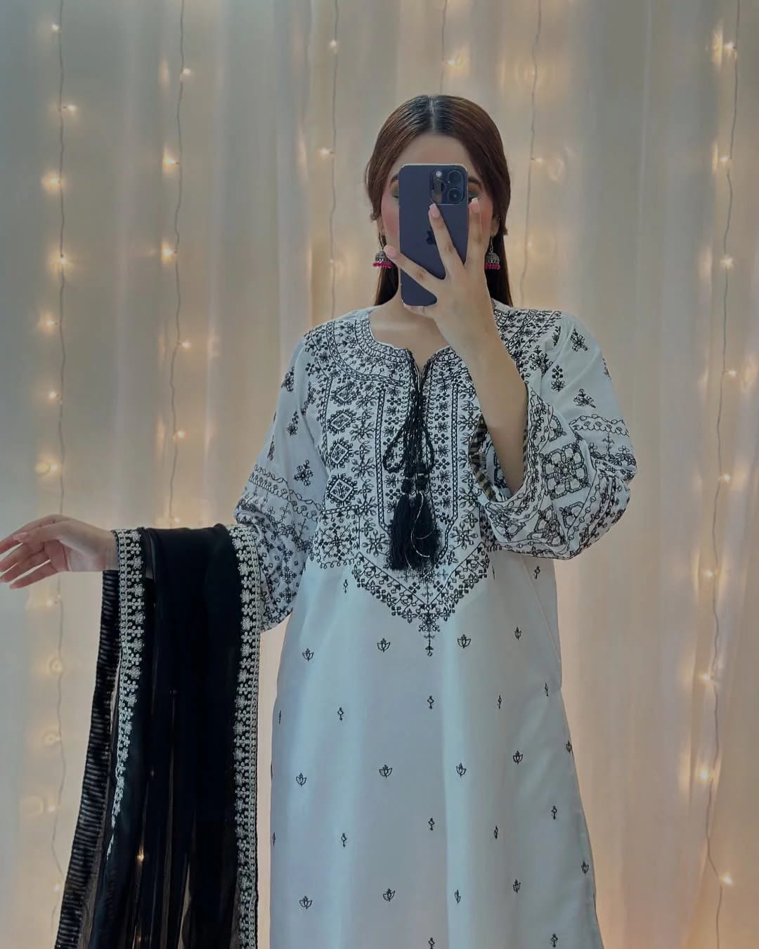 Arfa Embroidered Lawn Cotton 3pcs - Stylosefashion