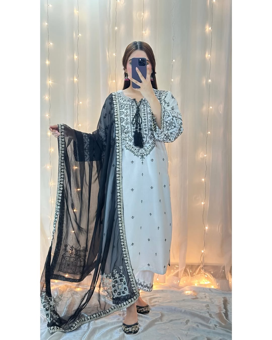 Arfa Embroidered Lawn Cotton 3pcs - Stylosefashion