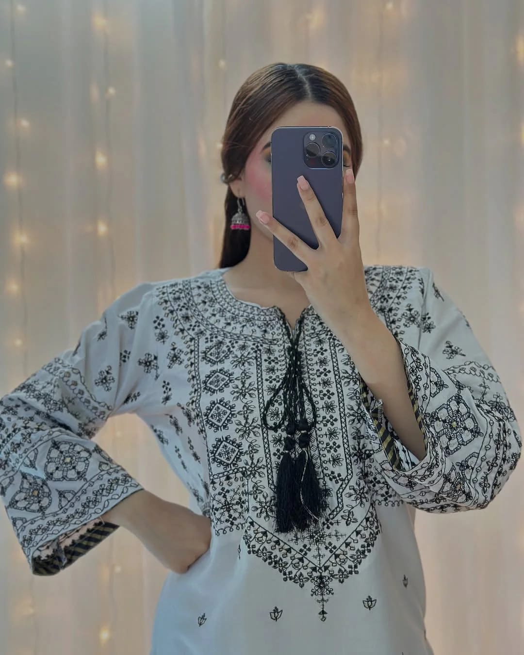 Arfa Embroidered Lawn Cotton 3pcs - Stylosefashion