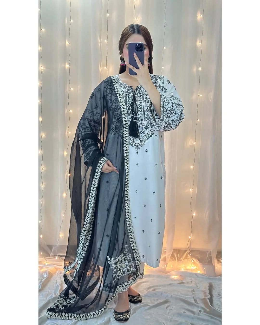 Arfa Embroidered Lawn Cotton 3pcs - Stylosefashion